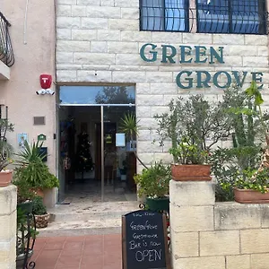Grove Guest house Saint Julian's